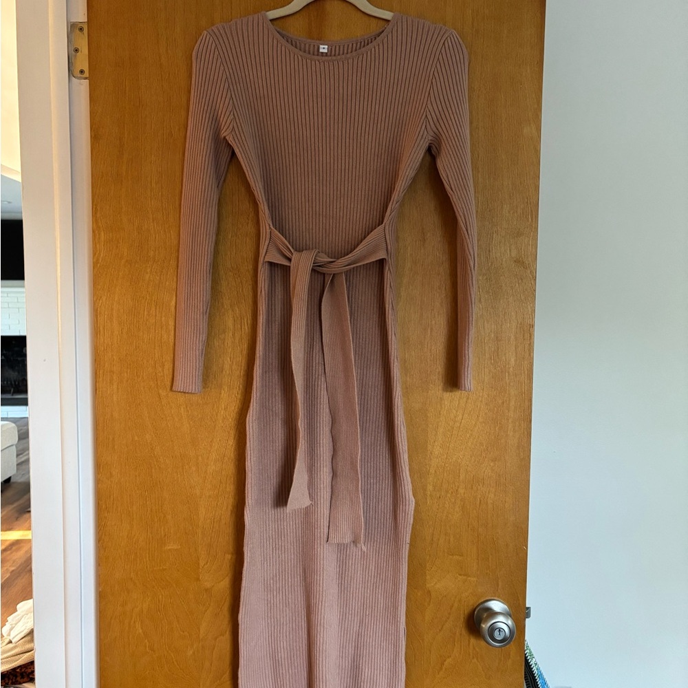 Elegant Tan Ribbed Knit Dress